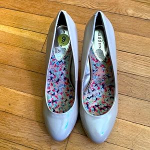 Cream  heeled shoes size 9 brand madden girl